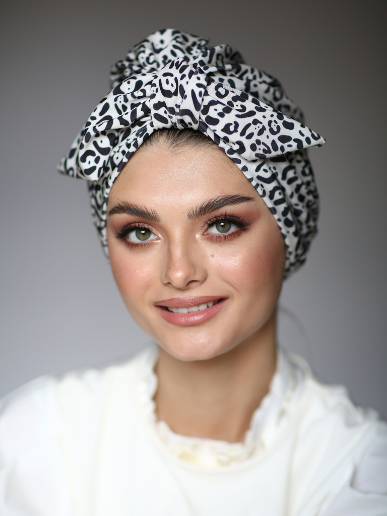 Leopard knot turban